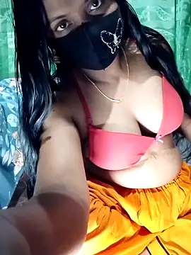 Snapshot of Mistompa24 chatting on 04/05/26, 04:26 Mistompa24 online show from 04/05/26, 04:26