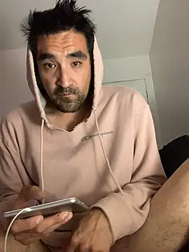 Snapshot of DanBfl chatting on 11/05/25, 01:49 DanBfl online show from 11/05/25, 01:49