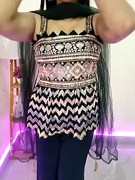 Snapshot of Cute_merry01 chatting on 02/05/26, 03:44 Cute merry01 online show from 02/05/26, 03:44