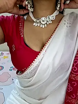 Snapshot of Cute_merry01 chatting on 02/14/26, 03:47 Cute merry01 online show from 02/14/26, 03:47