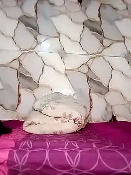 Miss-Alison online show from 11/19/25, 05:40