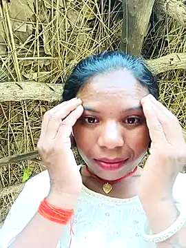 Snapshot of Rubi_sarma chatting on 09/13/25, 06:24 Rubi sarma online show from 09/13/25, 06:24