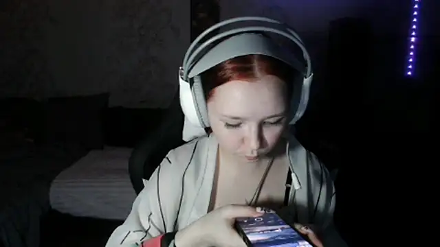 PansyBorriello online show from 09/11/25, 04:18