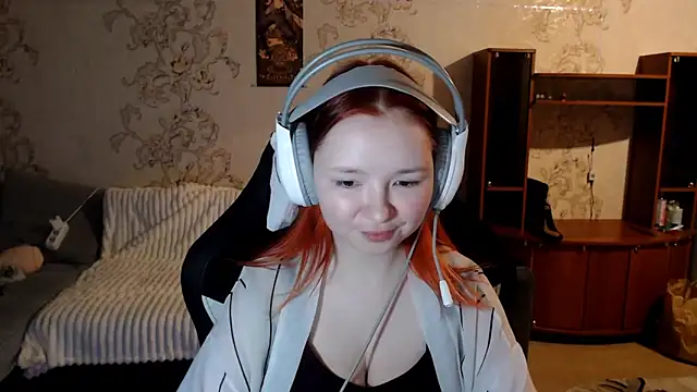 PansyBorriello online show from 09/13/25, 04:18