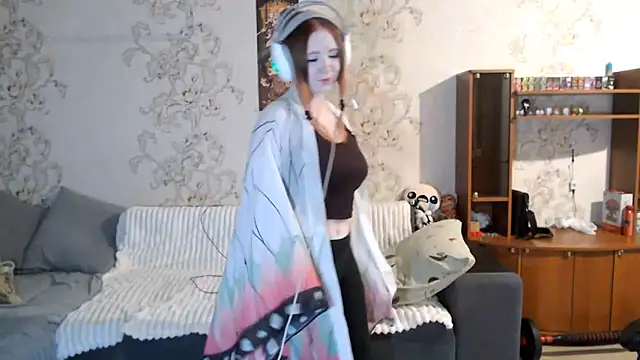 PansyBorriello online show from 09/26/25, 04:11