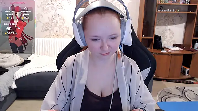 PansyBorriello online show from 10/22/25, 05:45