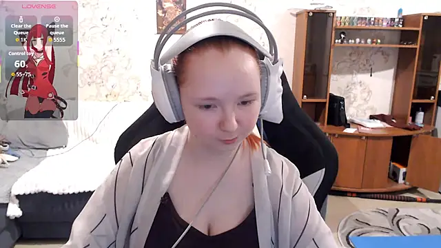 PansyBorriello online show from 10/23/25, 04:06