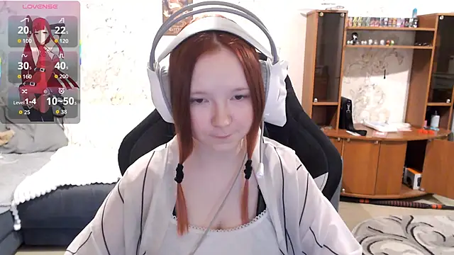 PansyBorriello online show from 10/26/25, 04:13