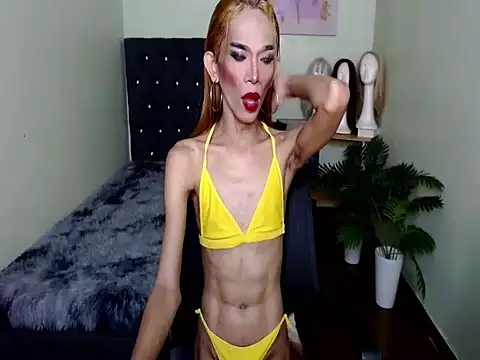 Snapshot of itsmeMonicaloove69 chatting on 11/05/25, 03:06 itsmeMonicaloove69 online show from 11/05/25, 03:06