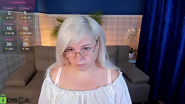 Hella Fabel online show from 11/22/25, 01:04