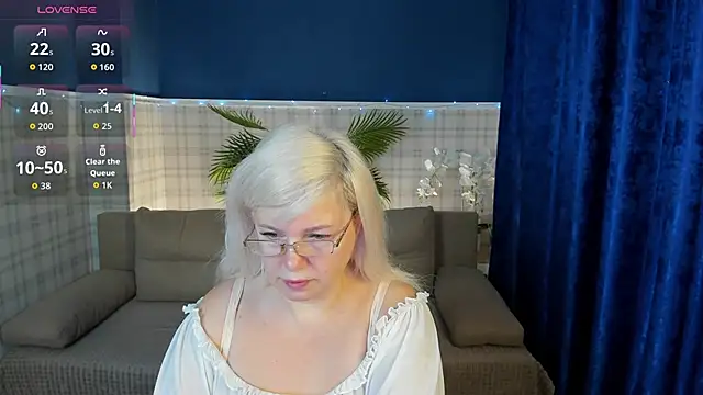 Hella Fabel online show from 01/17/26, 01:10