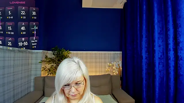 Snapshot of Hella_Fabel chatting on 04/09/26, 01:16 Hella Fabel online show from 04/09/26, 01:16