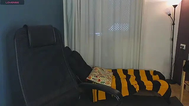 laracroftmansion online show from 06/22/26, 02:36