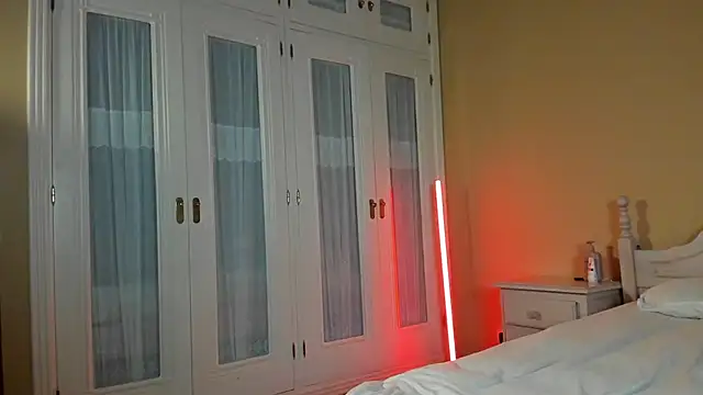 suzysuza online show from 09/25/25, 03:16