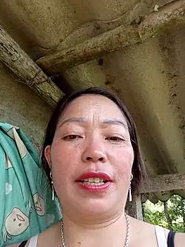 Snapshot of _Helala_ chatting on 09/19/25, 05:53 Helala online show from 09/19/25, 05:53