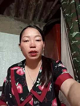 Snapshot of _Helala_ chatting on 11/01/25, 11:45 Helala online show from 11/01/25, 11:45