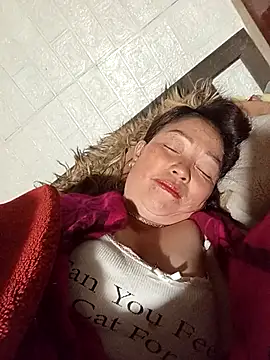 Snapshot of _Helala_ chatting on 11/27/25, 03:25 Helala online show from 11/27/25, 03:25