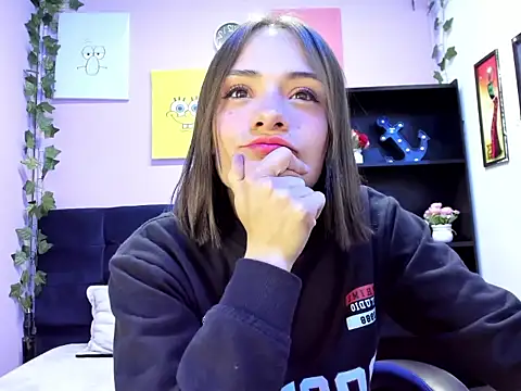 Snapshot of Tammy_Thompson_ chatting on 09/18/25, 01:46 Tammy Thompson  online show from 09/18/25, 01:46