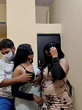 Hot modal online show from 11/25/25, 05:46