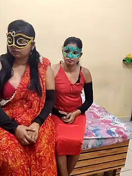 Hot modal online show from 12/17/25, 04:57