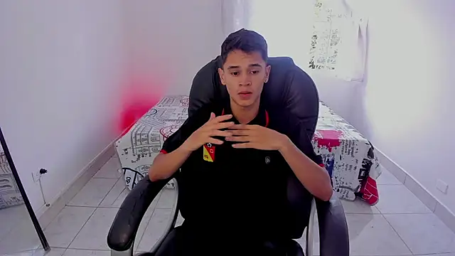 Aron Boyy online show from 09/26/25, 09:08