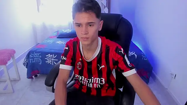 Aron Boyy online show from 09/29/25, 08:13