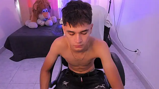 Snapshot of Aron_Boyy chatting on 03/31/26, 09:15 Aron Boyy online show from 03/31/26, 09:15