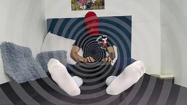 Snapshot of Warmteam777 chatting on 11/16/25, 03:39 Warmteam777 online show from 11/16/25, 03:39