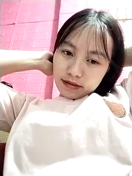 Snapshot of __Sasulq__ chatting on 10/13/25, 05:29   Sasulq   online show from 10/13/25, 05:29