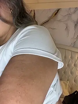 Lucy Milf 474 online show from 04/13/26, 06:46