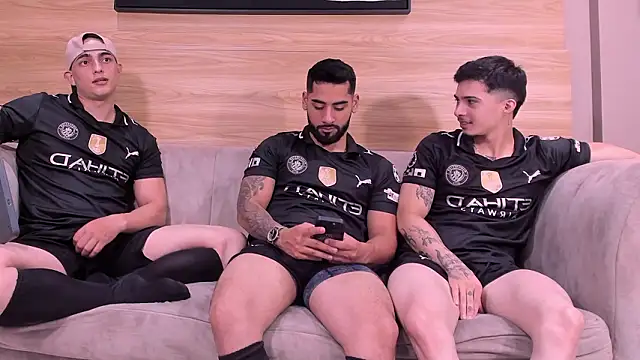 mike friends online show from 03/26/26, 01:55