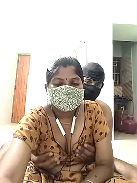 Snapshot of crazcy-couples chatting on 09/26/25, 04:11 crazcy-couples online show from 09/26/25, 04:11