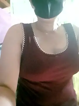 Surrilove online show from 04/09/26, 06:19