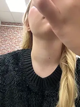 Sky Cutie online show from 11/01/25, 05:09