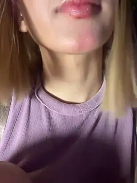 Snapshot of SweetBunnyGF chatting on 12/02/25, 12:27 SweetBunnyGF online show from 12/02/25, 12:27