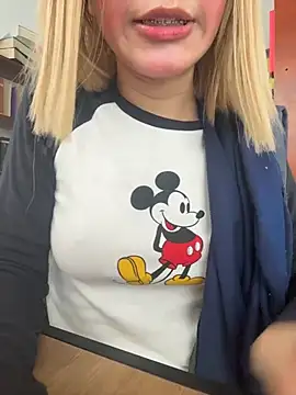 Snapshot of SweetBunnyGF chatting on 03/04/26, 09:54 SweetBunnyGF online show from 03/04/26, 09:54