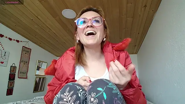 Victoria Fallon online show from 04/15/26, 06:04