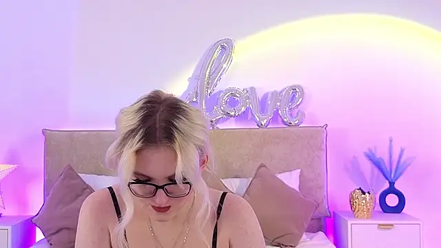 Jules night online show from 03/19/26, 09:30