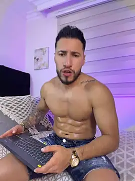 Snapshot of Thiago_Hill chatting on 06/21/26, 03:09 Thiago Hill online show from 06/21/26, 03:09