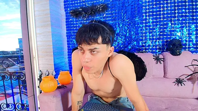 Dani rivass online show from 10/15/25, 11:32