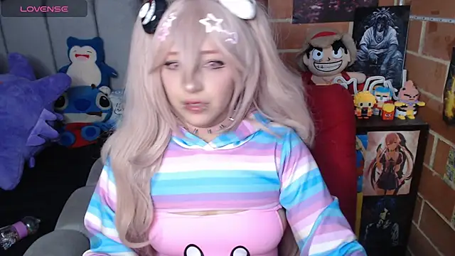 Snapshot of _alexa19pretty_ chatting on 03/27/26, 06:29 alexa19pretty online show from 03/27/26, 06:29