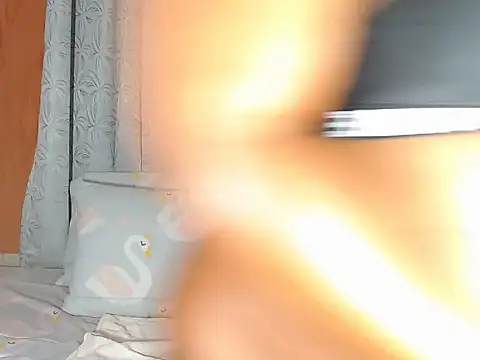 Snapshot of SEXY_MANDYY chatting on 10/30/25, 04:36 SEXY MANDYY online show from 10/30/25, 04:36