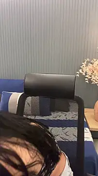 Snapshot of AliceRitter chatting on 05/23/26, 01:11 AliceRitter online show from 05/23/26, 01:11