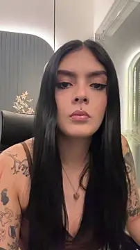 Snapshot of AliceRitter chatting on 06/02/26, 12:01 AliceRitter online show from 06/02/26, 12:01