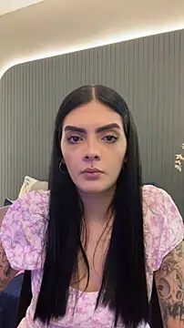 Snapshot of AliceRitter chatting on 06/04/26, 10:27 AliceRitter online show from 06/04/26, 10:27