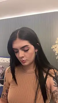 Snapshot of AliceRitter chatting on 06/17/26, 10:21 AliceRitter online show from 06/17/26, 10:21