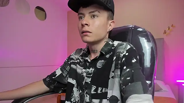 Nascary Fox online show from 03/27/26, 01:00