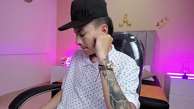 Nascary Fox online show from 03/30/26, 01:12