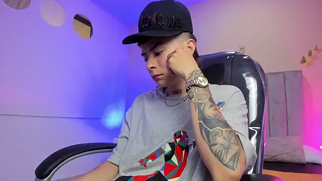 Nascary Fox online show from 04/09/26, 12:32