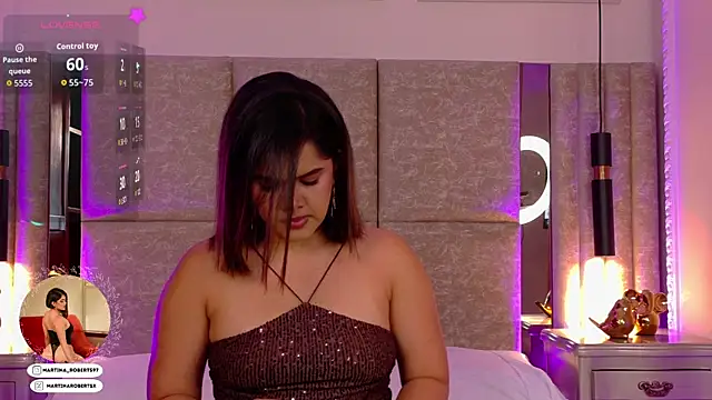 Snapshot of Martina-Roberts- chatting on 09/29/25, 03:33 Martina-Roberts- online show from 09/29/25, 03:33